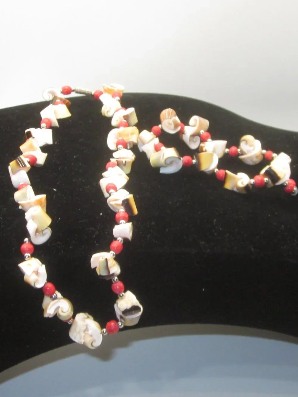 Shell Necklace & Bracelet - Picture 1 of 3